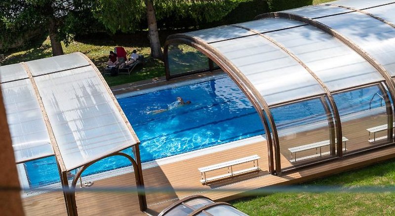 Hotel Montarto in Baqueira, Barcelona Pool