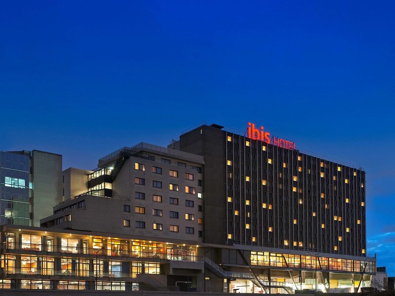 ibis Paris 17 Clichy-Batignolles in Paris, Paris-Alle Flughäfen Außenaufnahme