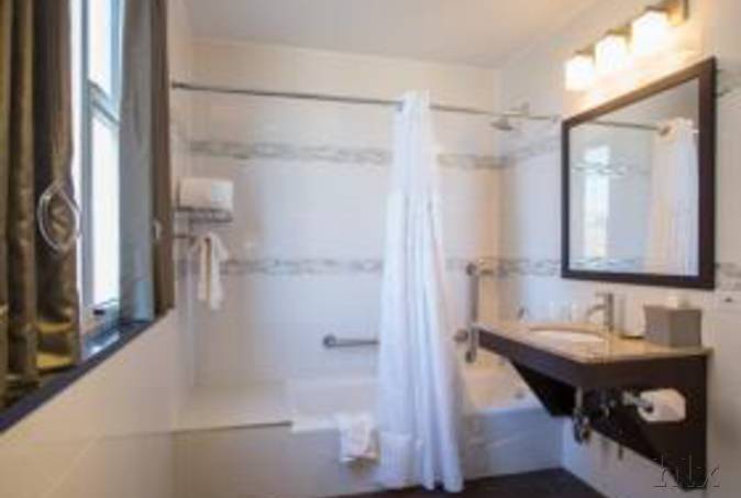 Madison LES Hotel in New York City, New York (John F Kennedy) Badezimmer
