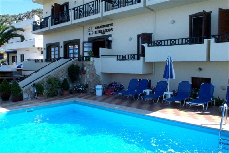 Kiriakos Apartments in Stalida, Heraklion (Kreta) Pool