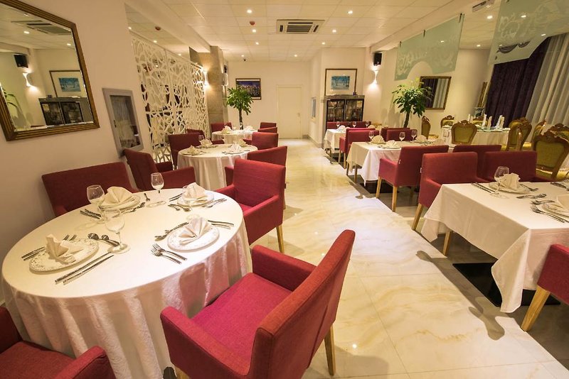 Palms Hotel in Quatre Bornes, Port Louis, Mauritius Restaurant