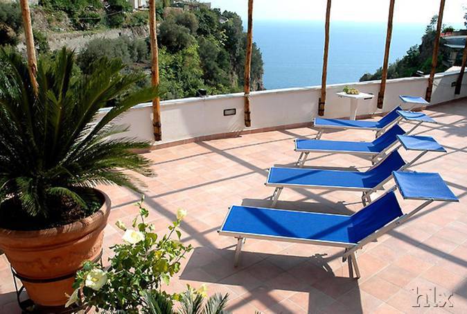 Hotel La Pergola in Amalfi, Neapel Terasse