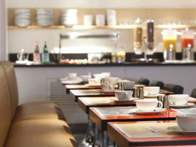 NH Paris Opéra Faubourg in Paris, Paris-Charles De Gaulle Bar