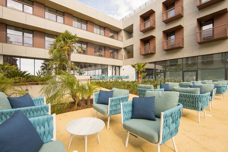 Sines Sea View Business & Leisure Hotel in Sines, Lissabon Terrasse