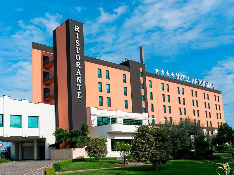 SHG Hotel Antonella in Pomezia, Rom-Alle Flughäfen Außenaufnahme