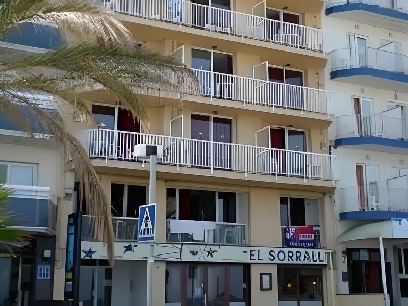 Apartaments El Sorrall in Blanes, Gerona Außenaufnahme
