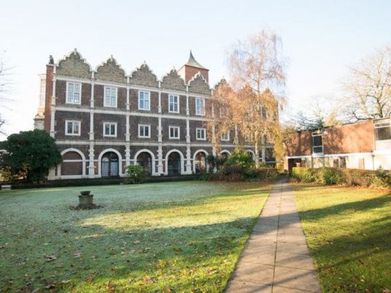 Safestay London Holand Park in London, London-Stansted Außenaufnahme