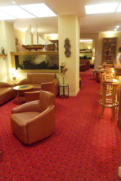 Champerret Elysées in Paris, Paris-Orly Bar