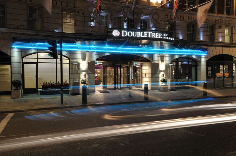 DoubleTree by Hilton Hotel London - West End in London, London-Stansted Außenaufnahme