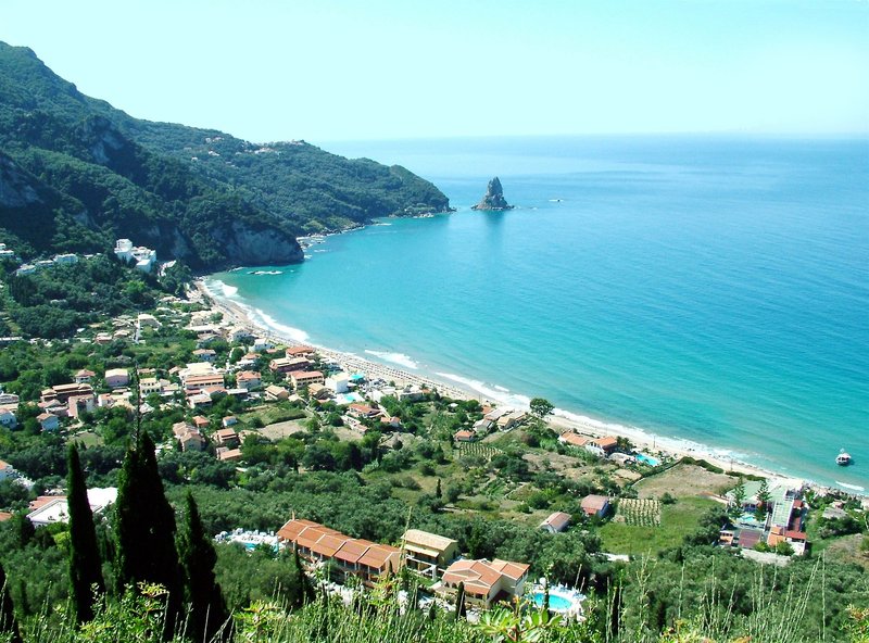 Golden Nests in Agios Gordios, Korfu Strand