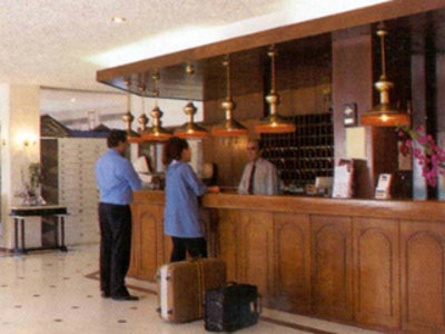 Bar