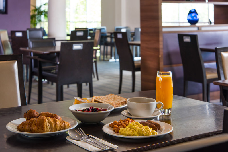 Holiday Inn Express London Greenwich in London, London-Heathrow Restaurant