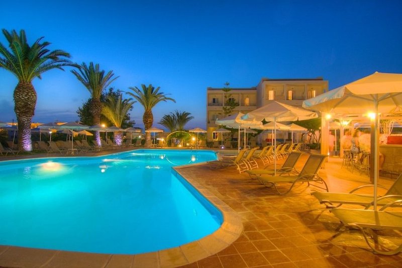 Solimar Dias Hotel in Adelianos Kambos, Heraklion (Kreta) Pool