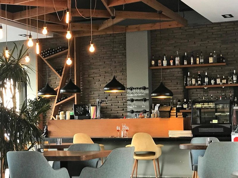 Palmonte Suites Hotel in Alsancak, Ercan (Norden) Bar