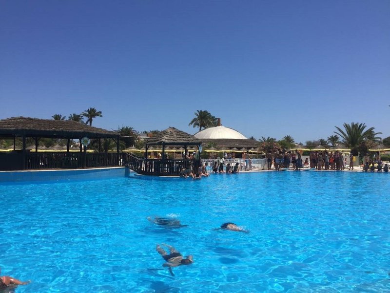 Djerba Sun Beach Hotel and Spa in Mezraya, Djerba (Tunesien) Pool