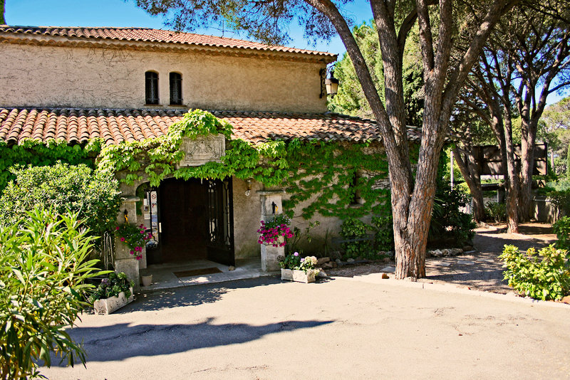 San Pedro in Saint-Raphaël, Nizza Außenaufnahme