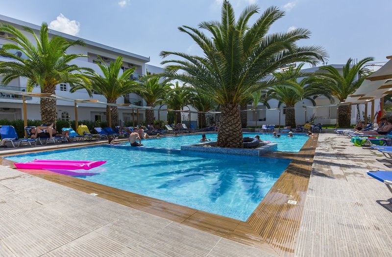 Zeus Hotels Ydoria Resort in Adelianos Kambos, Heraklion (Kreta) Pool